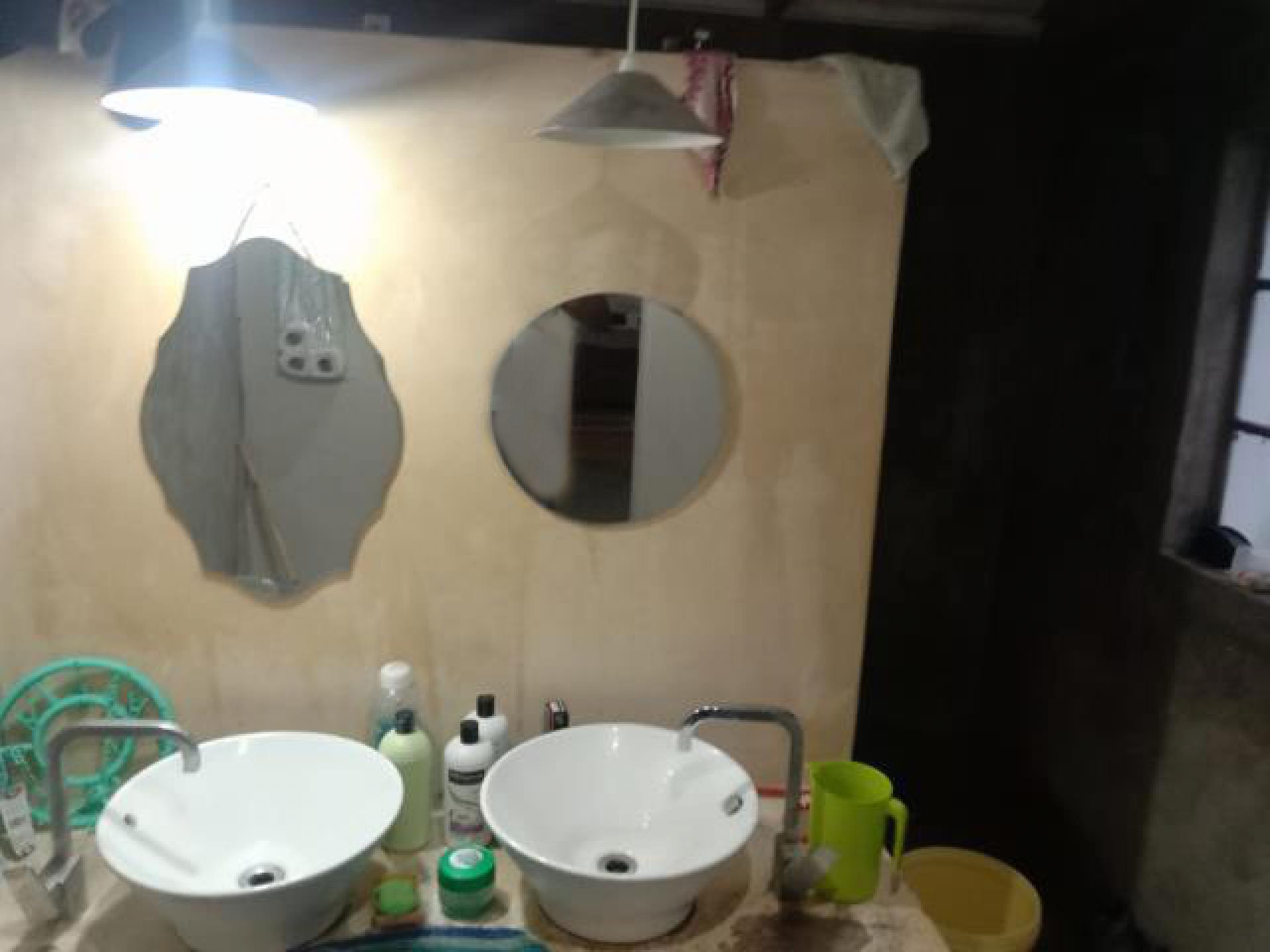 Bathroom 1 of property in Vryheid