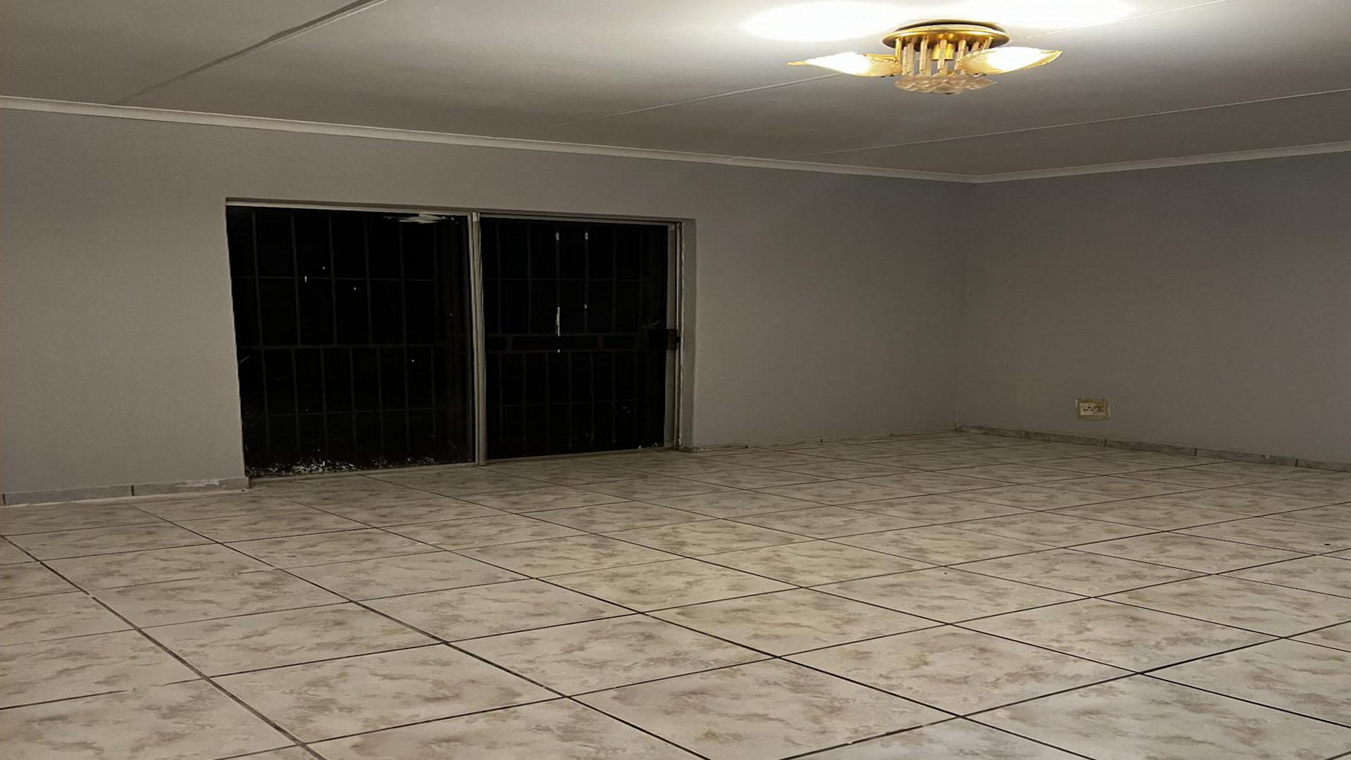 Lounges of property in Geelhoutpark