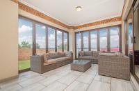 Formal Lounge of property in Ruimsig Noord