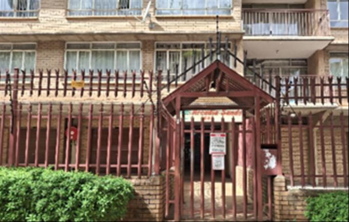 Standard Bank SIE Sale In Execution 2 Bedroom Sectional Title for Sale in Arcadia - MR564951