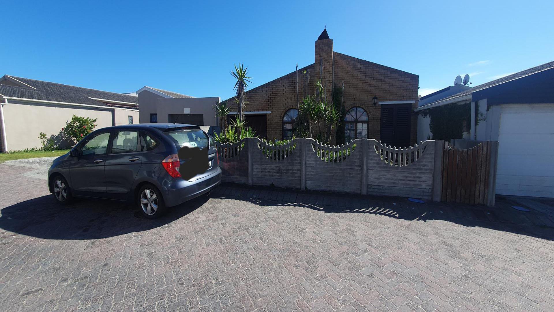 Front View of property in Mitchells Plain