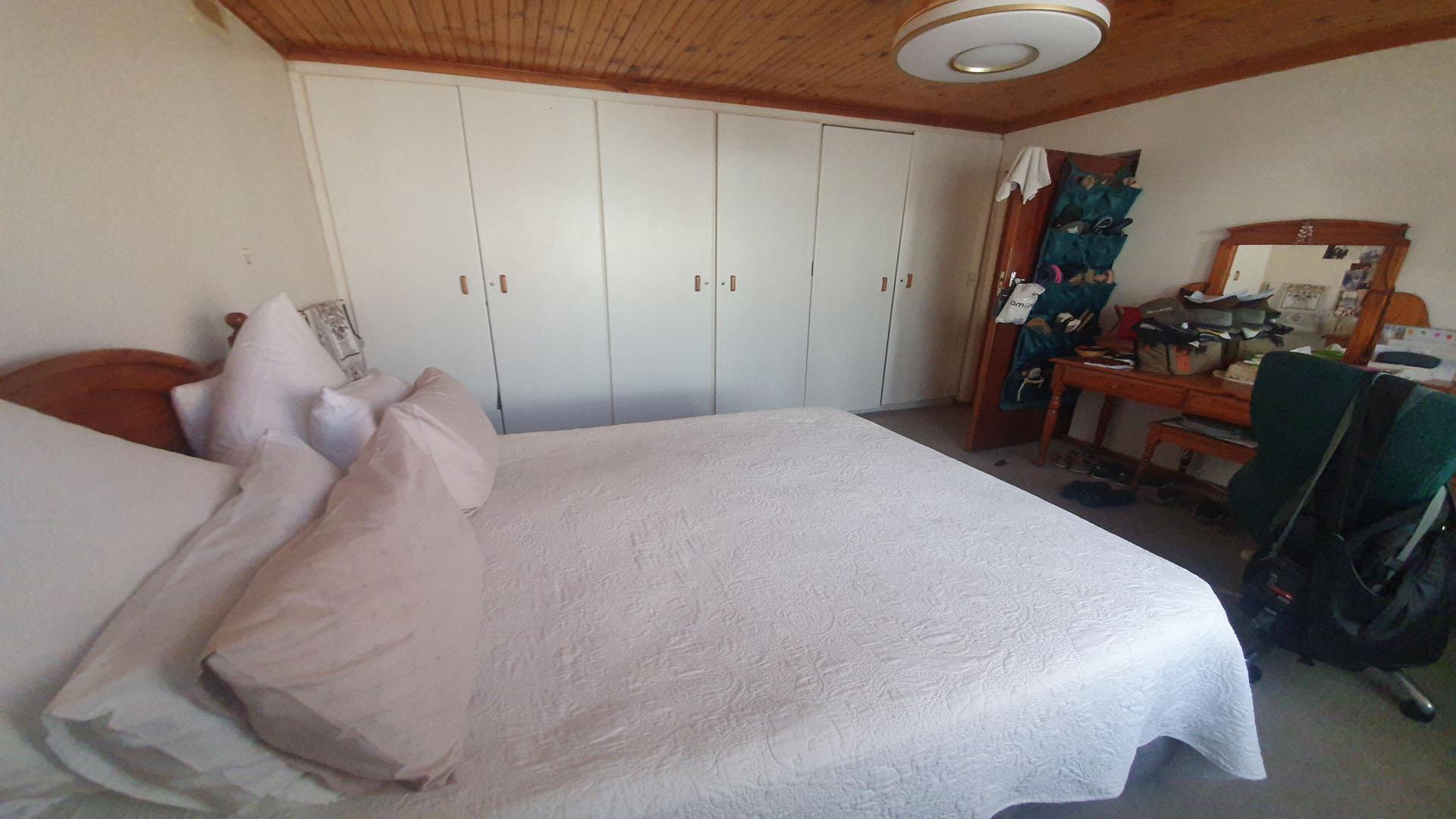 Bed Room 1 of property in Mitchells Plain