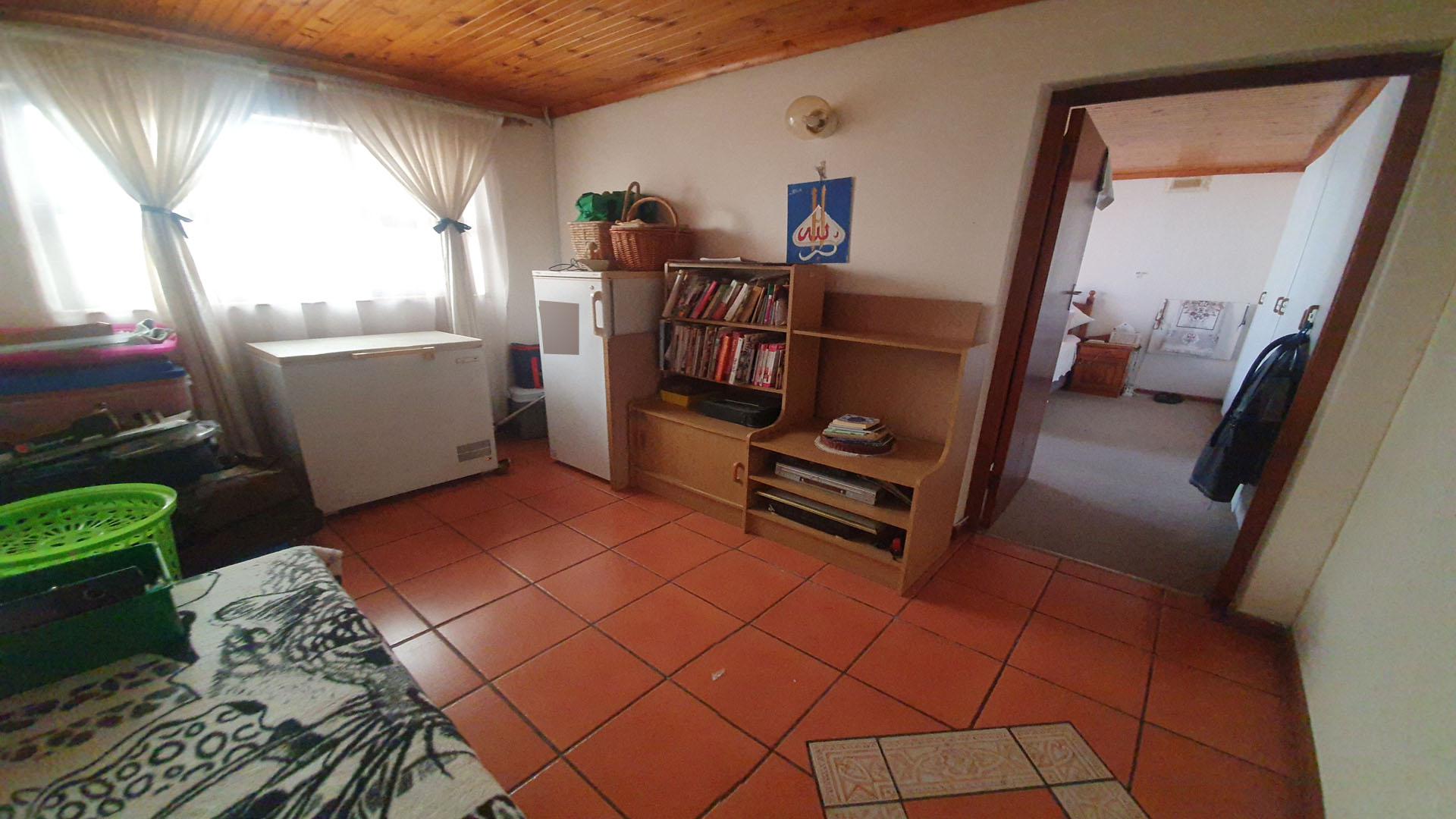 Spaces of property in Mitchells Plain