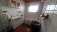 Bathroom 1 of property in Mitchells Plain