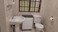 Bathroom 1 - 8 square meters of property in Cowies Hill 