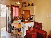 Kitchen - 11 square meters of property in Ormonde