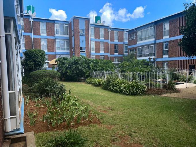 2 Bedroom Apartment for Sale For Sale in Kempton Park - MR565222