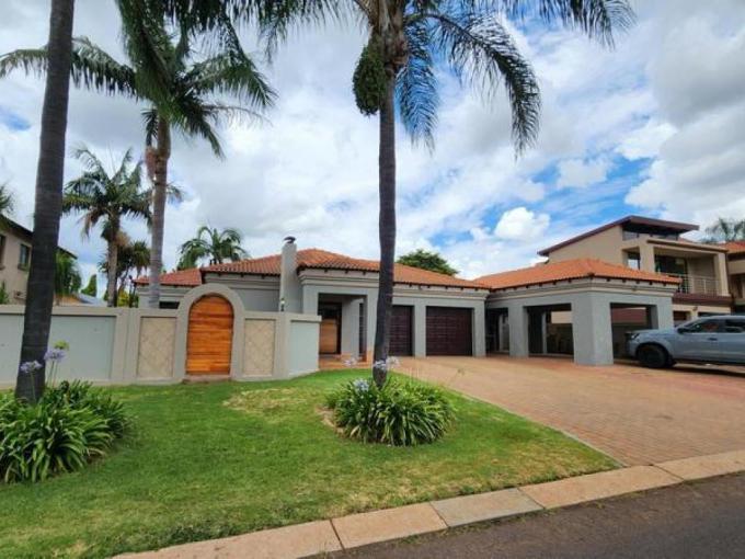 4 Bedroom House for Sale For Sale in Pretoria Central - MR565426