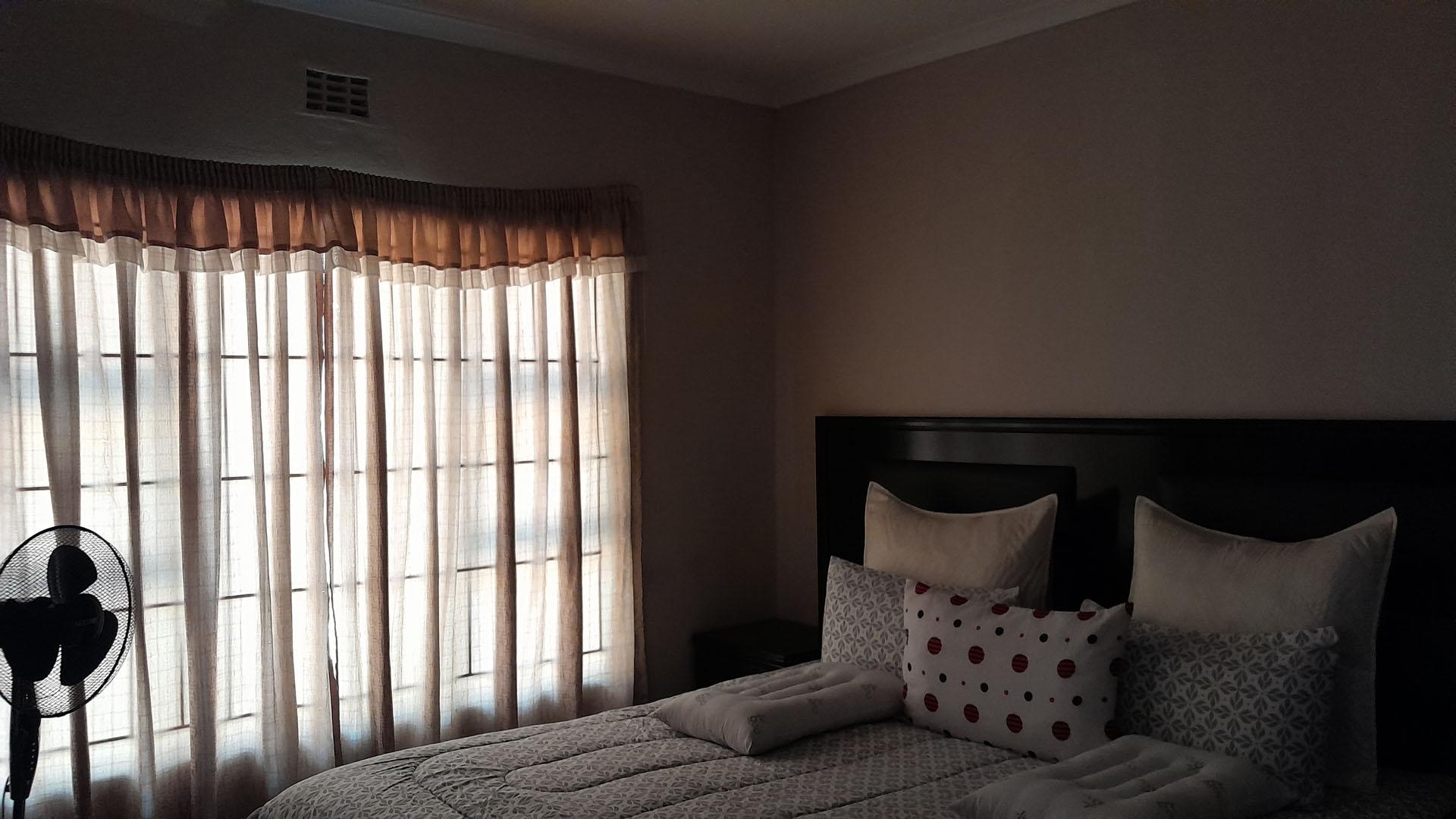 Standard Bank EasySell 3 Bedroom House for Sale in Reservoir