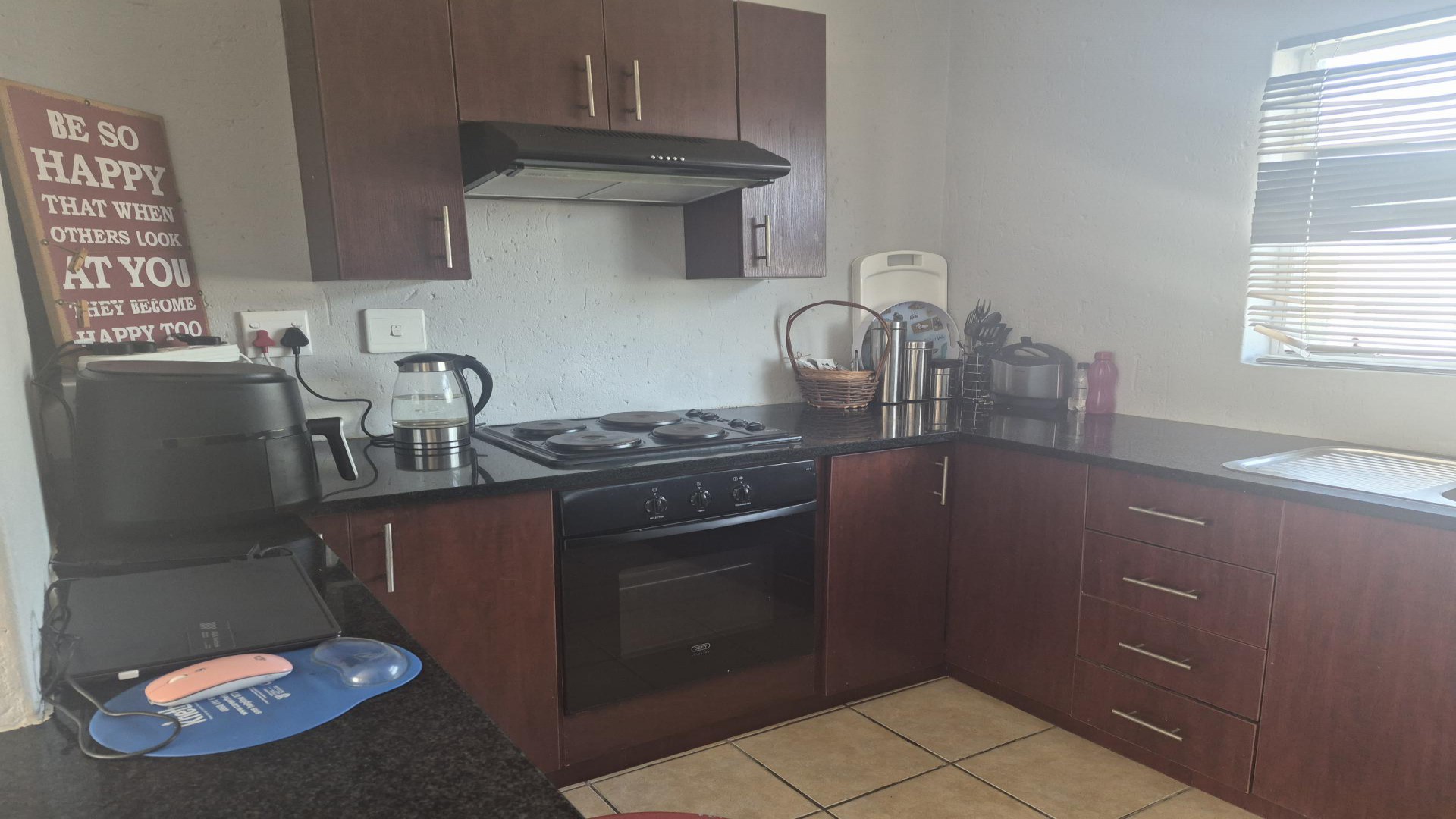Kitchen - 8 square meters of property in Ferndale - JHB