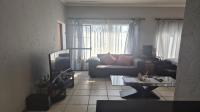 Lounges - 7 square meters of property in Ferndale - JHB