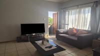 Lounges - 7 square meters of property in Ferndale - JHB