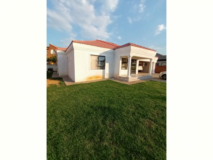 3 Bedroom House for Sale For Sale in The Orchards - MR565624