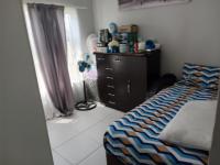 Bed Room 1 - 12 square meters of property in Ravensklip
