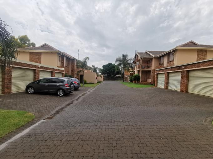 3 Bedroom Sectional Title for Sale For Sale in Magalieskruin - MR565698