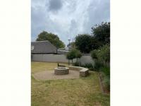  of property in Die Hoewes