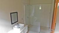 Bathroom 2 - 8 square meters of property in Ballito