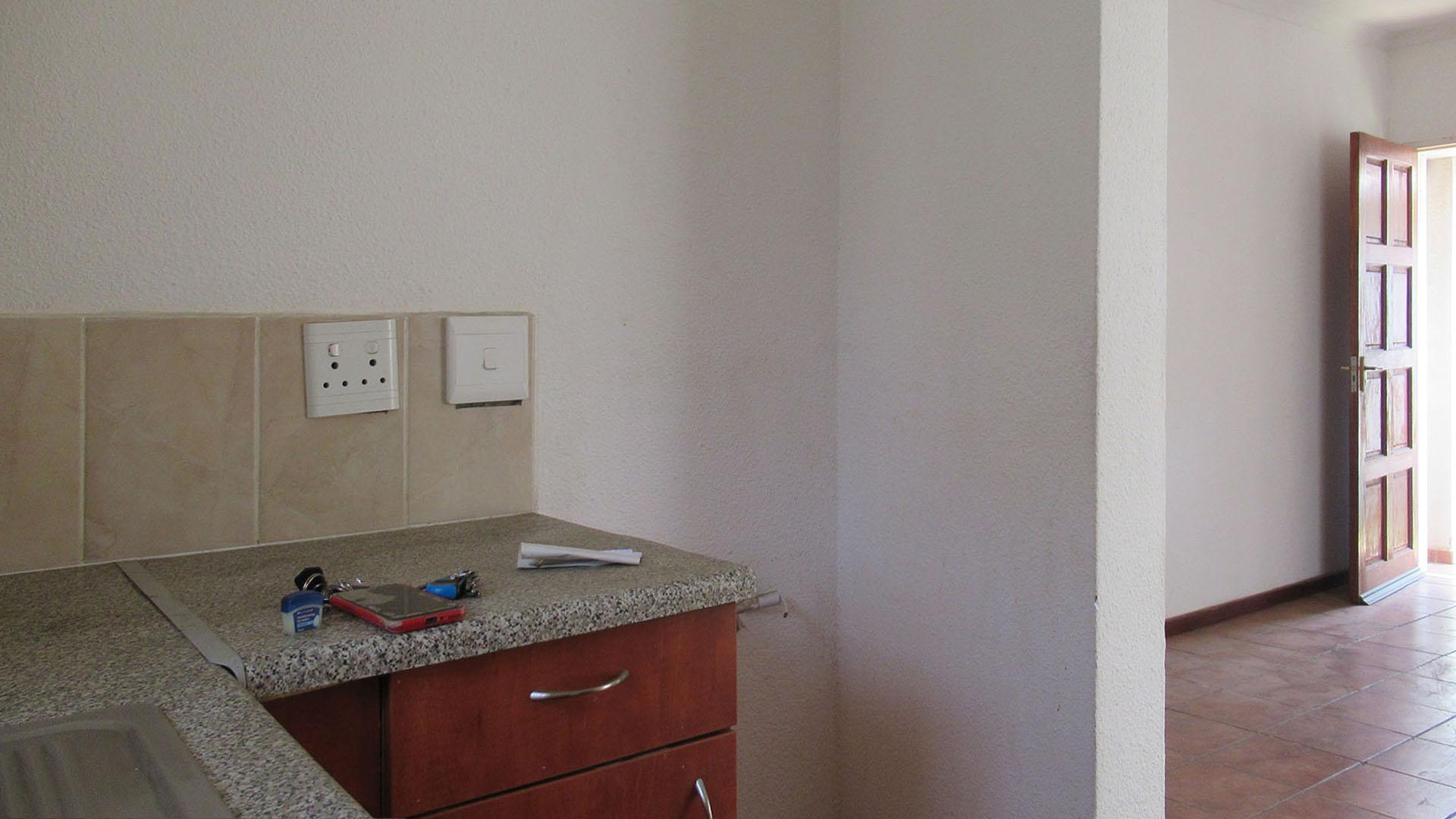 Kitchen - 4 square meters of property in Orion Park