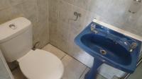 Main Bathroom - 3 square meters of property in New Germany 