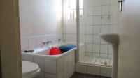Bathroom 1 - 5 square meters of property in Chloorkop