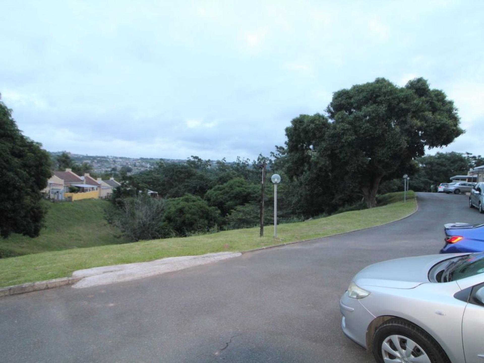 2 Bedroom Simplex for Sale For Sale in Queensburgh MR56595