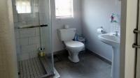 Bathroom 2 of property in Highveld
