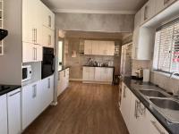 Kitchen of property in Hillsboro