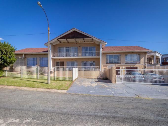 5 Bedroom House for Sale For Sale in Florida Glen MR566329