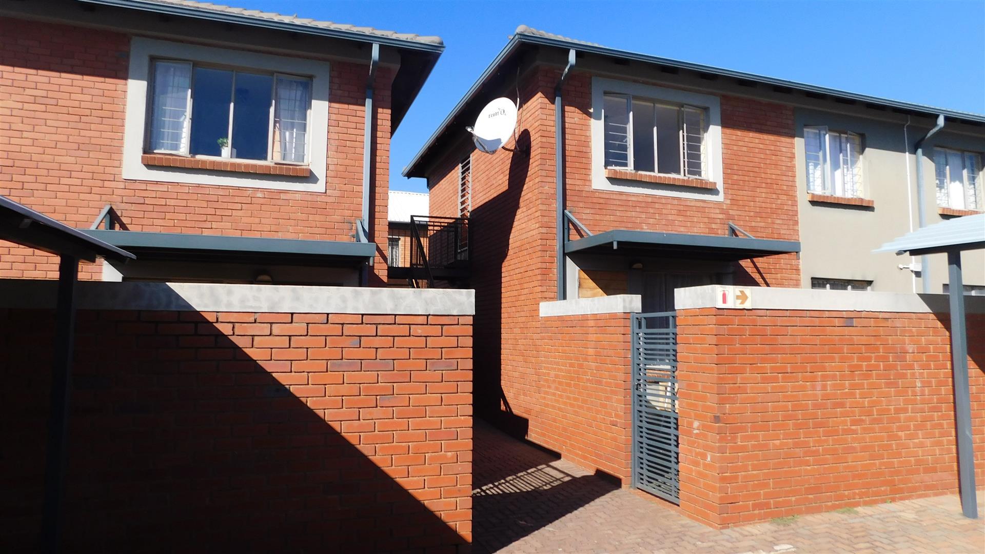 Front View of property in Andeon