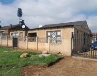 Front View of property in Noordgesig