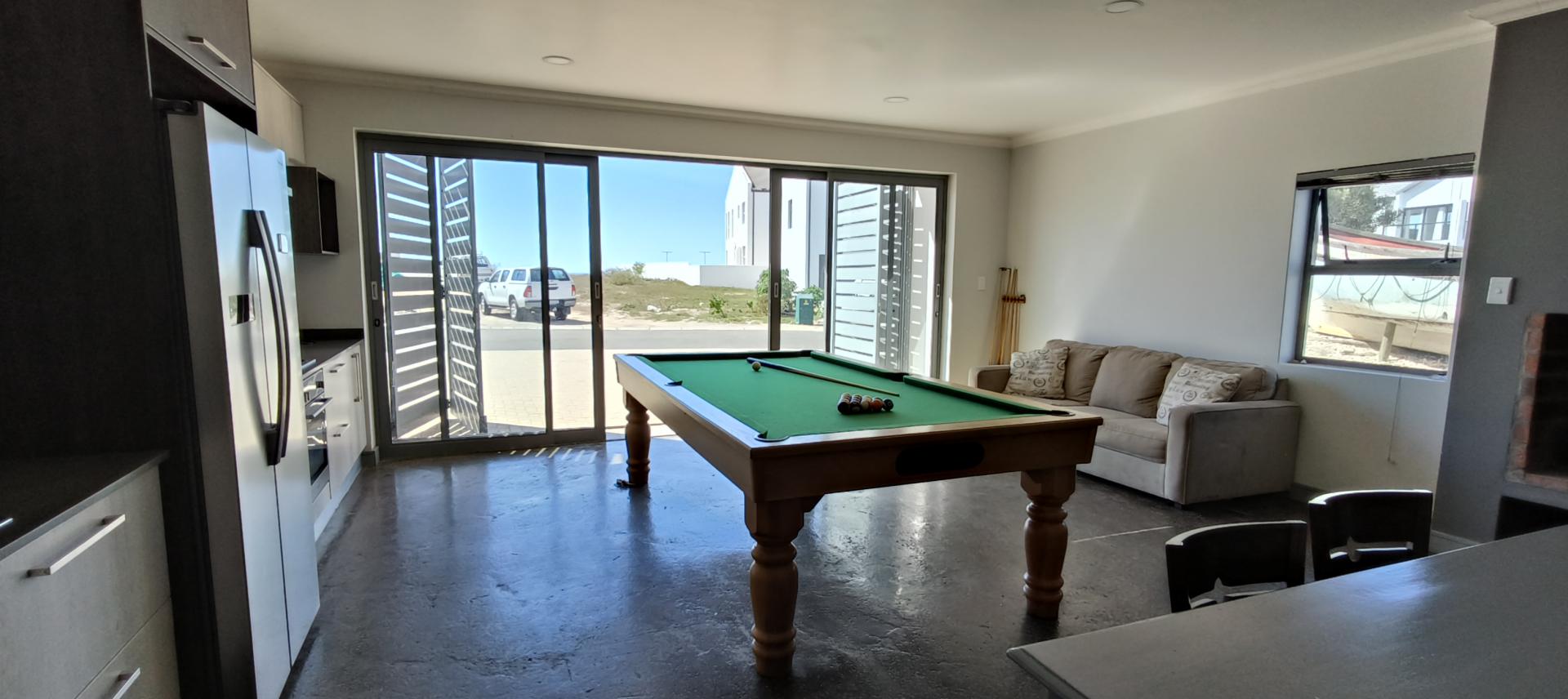 2 Bedroom House for Sale For Sale in St Helena Bay MR56662