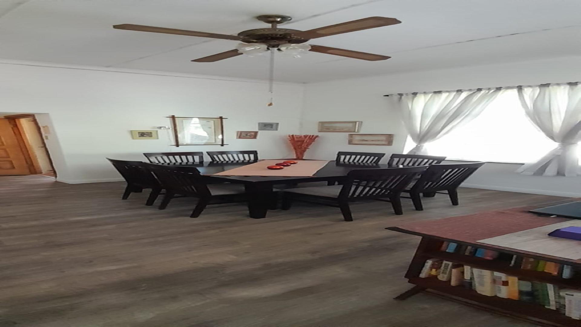 Dining Room of property in Parys