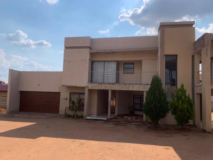 4 Bedroom House for Sale For Sale in Flora Park  - MR566811