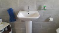 Bathroom 2 - 7 square meters of property in Shallcross 