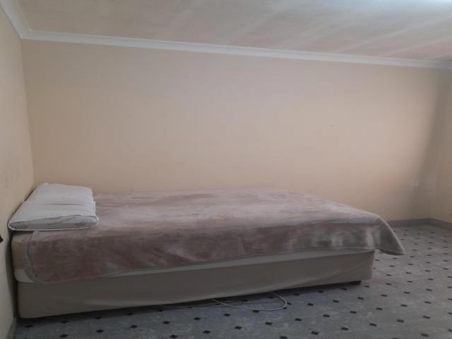 Bed Room 1 of property in Port Elizabeth Central