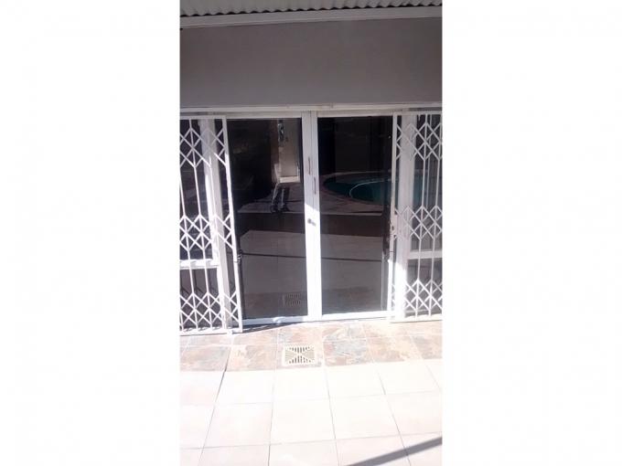 2 Bedroom House to Rent in Durban North Property to rent