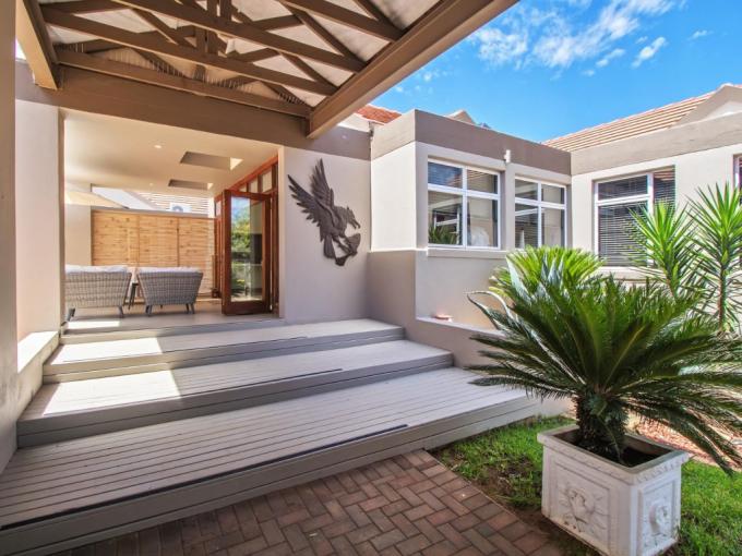 3 Bedroom House to Rent in Silver Lakes Golf Estate - Property to rent - MR567204