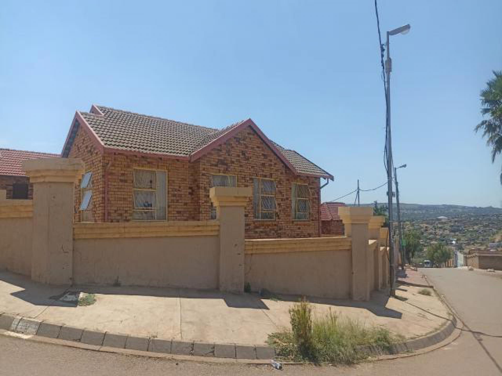 Front View of property in Atteridgeville