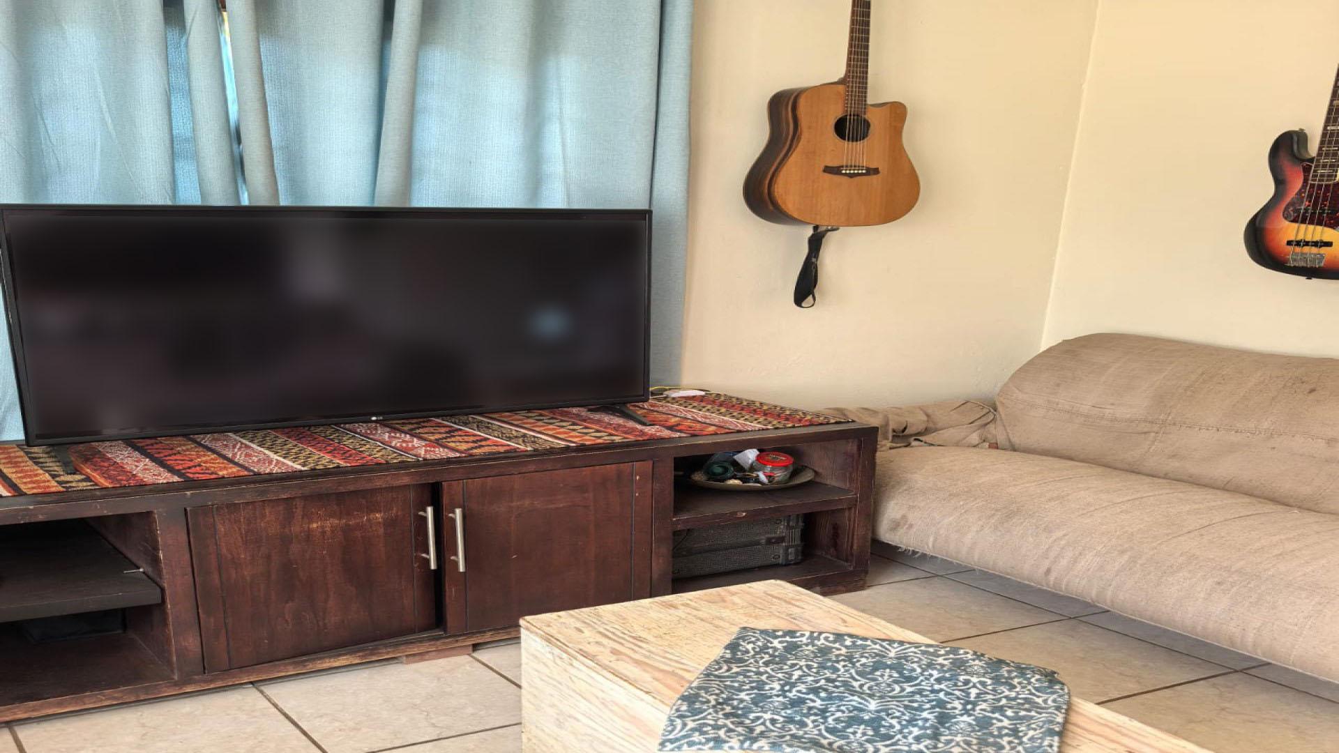 Lounges of property in Zandspruit