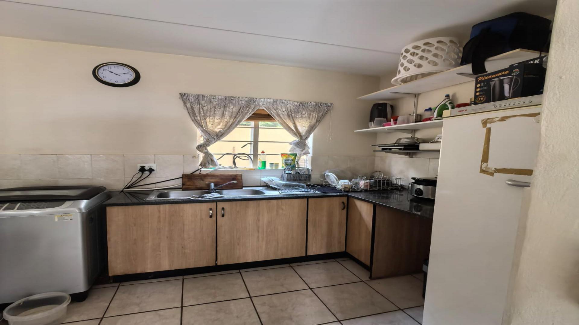 Kitchen of property in Zandspruit