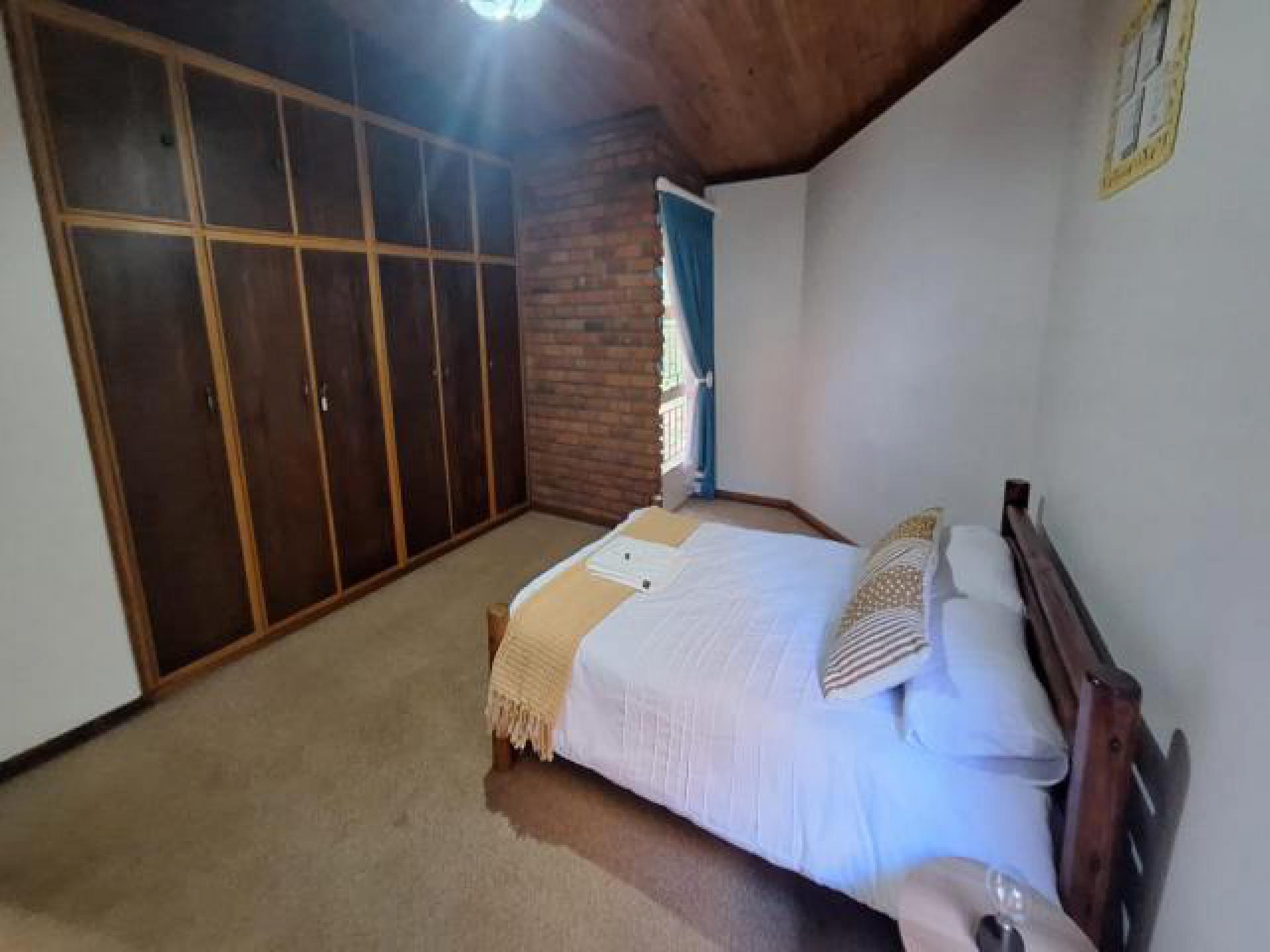 Bed Room 1 of property in Reitz