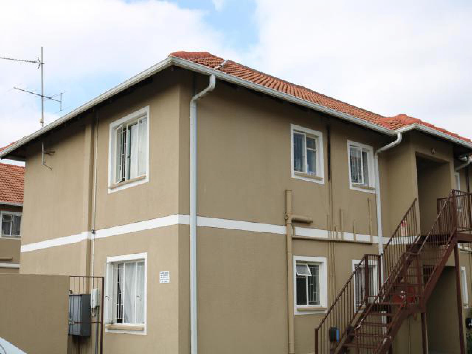 Front View of property in Comet