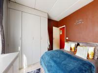 Bed Room 1 - 12 square meters of property in Comet