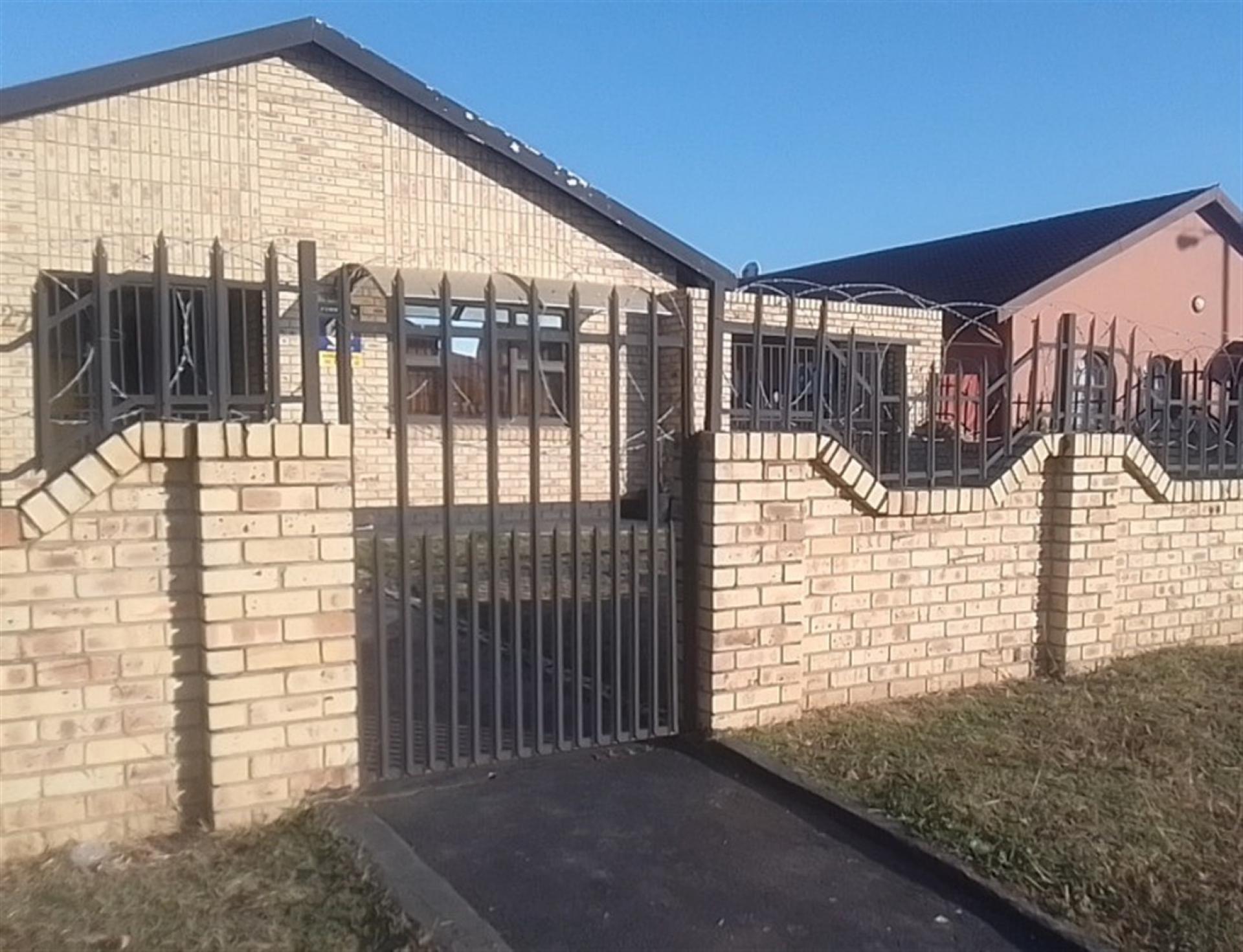 Front View of property in Ladysmith