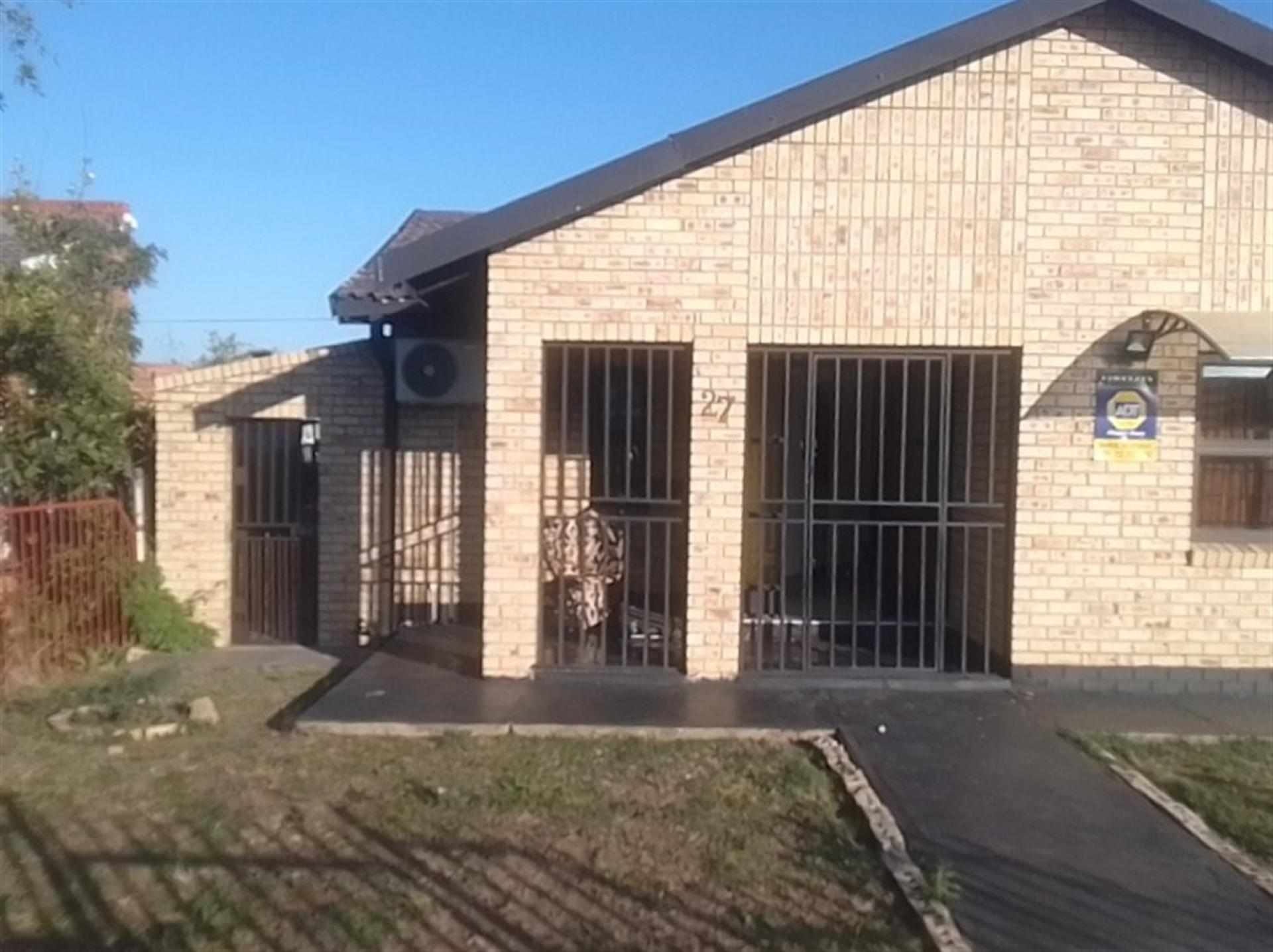 Front View of property in Ladysmith