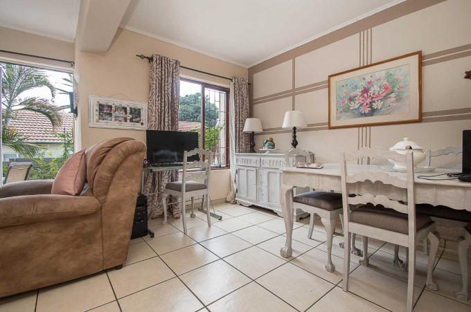 2 Bedroom Simplex for Sale For Sale in Radiokop - MR568042