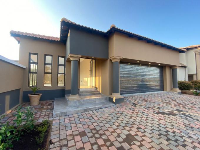 3 Bedroom Simplex for Sale For Sale in Wilkoppies - MR568251