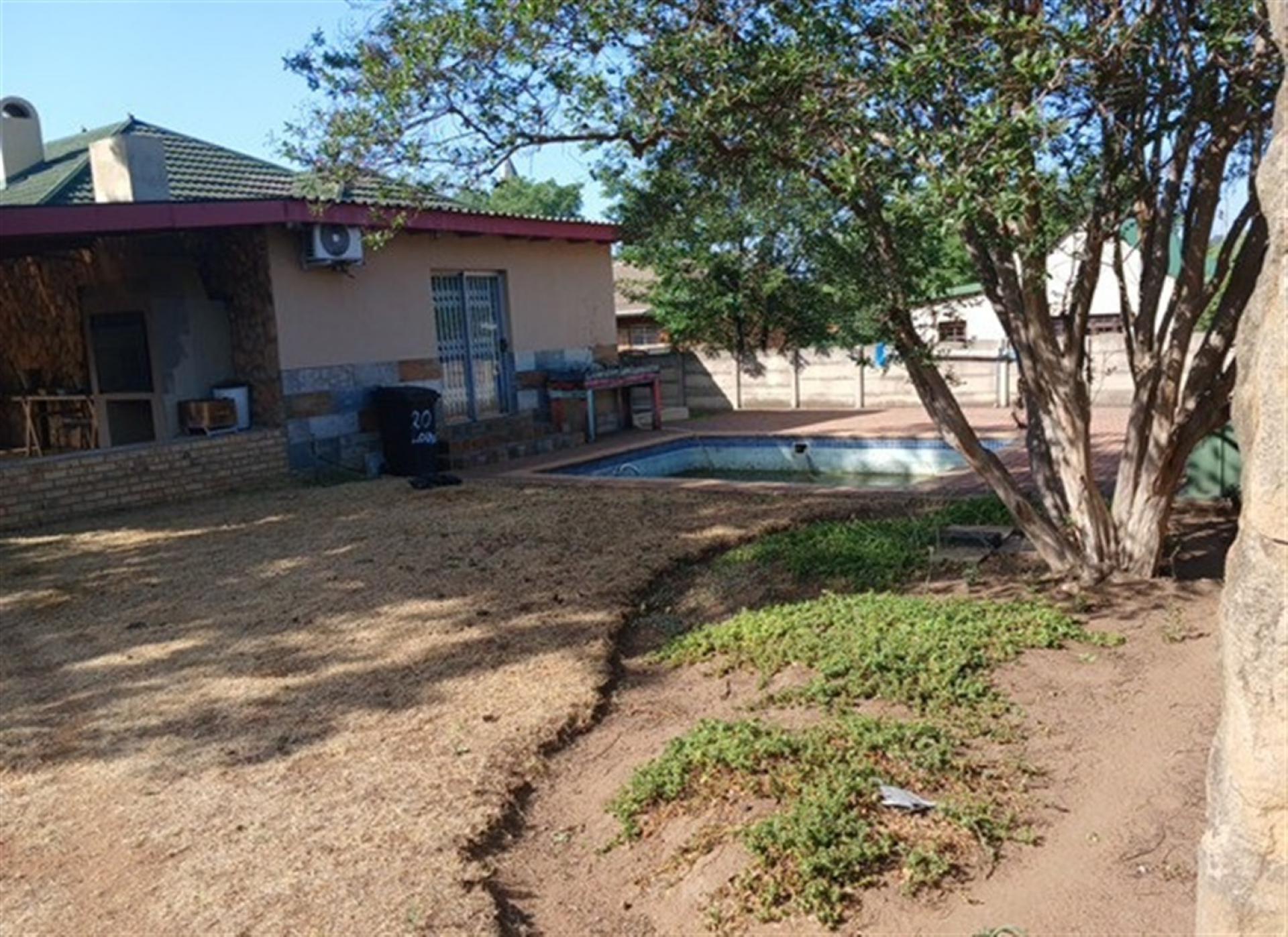 Front View of property in Heidelberg - GP