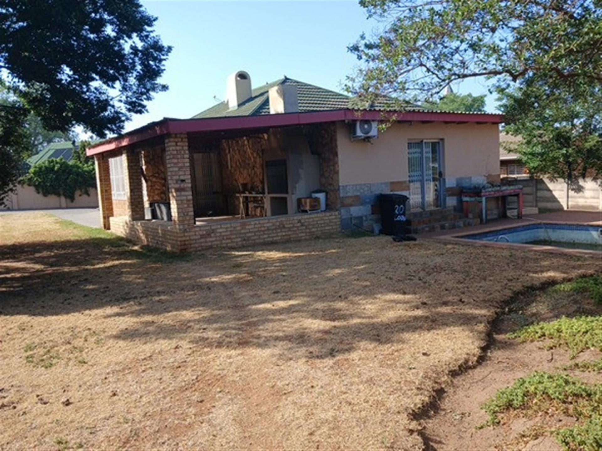 Front View of property in Heidelberg - GP