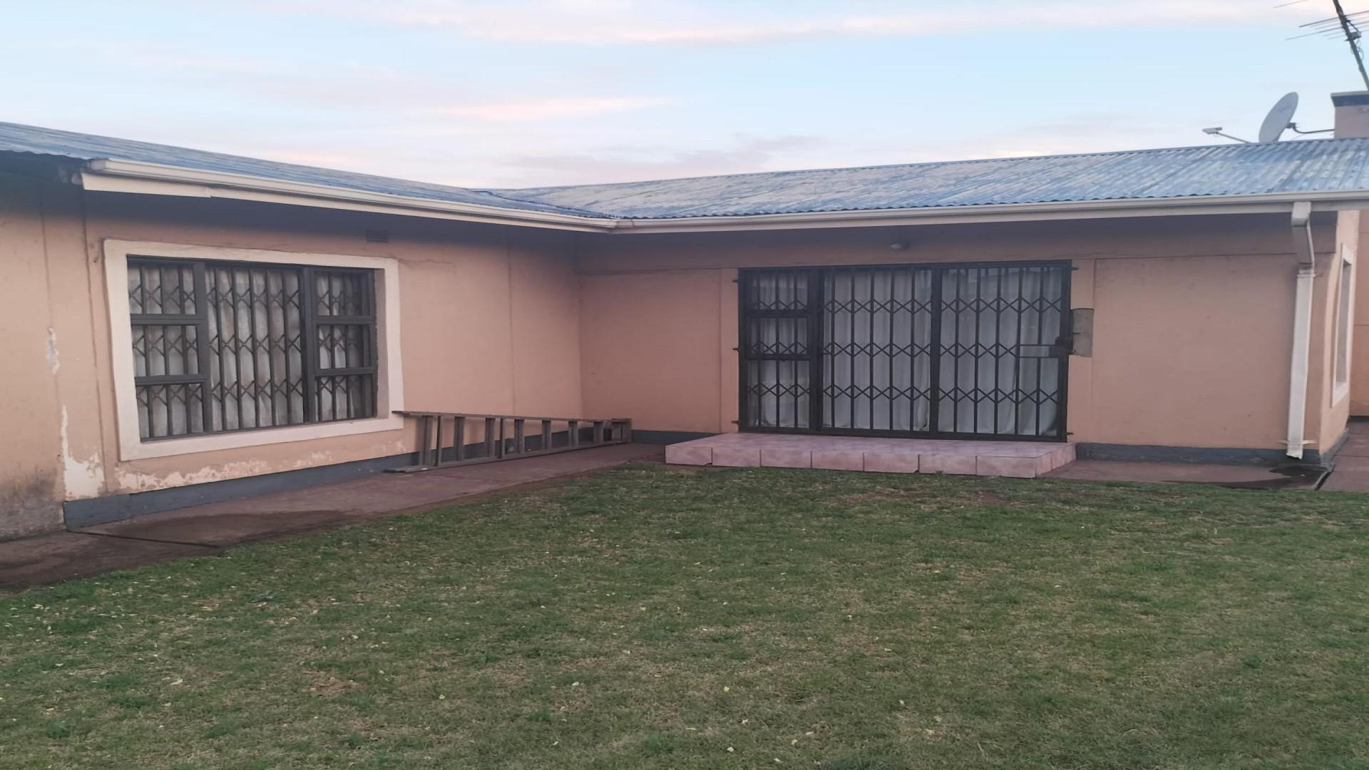 Backyard of property in Vanderbijlpark